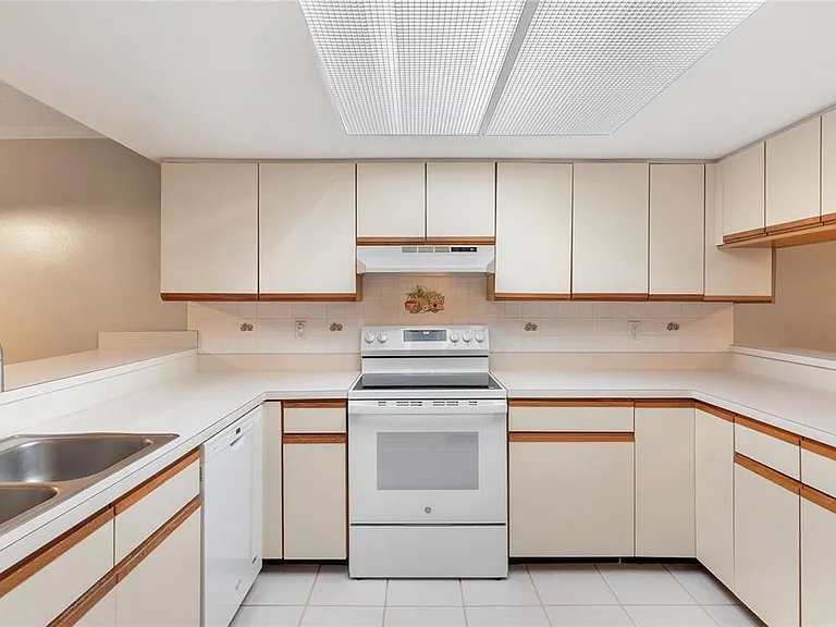 2651 Michael Pl #104 — Photo 4