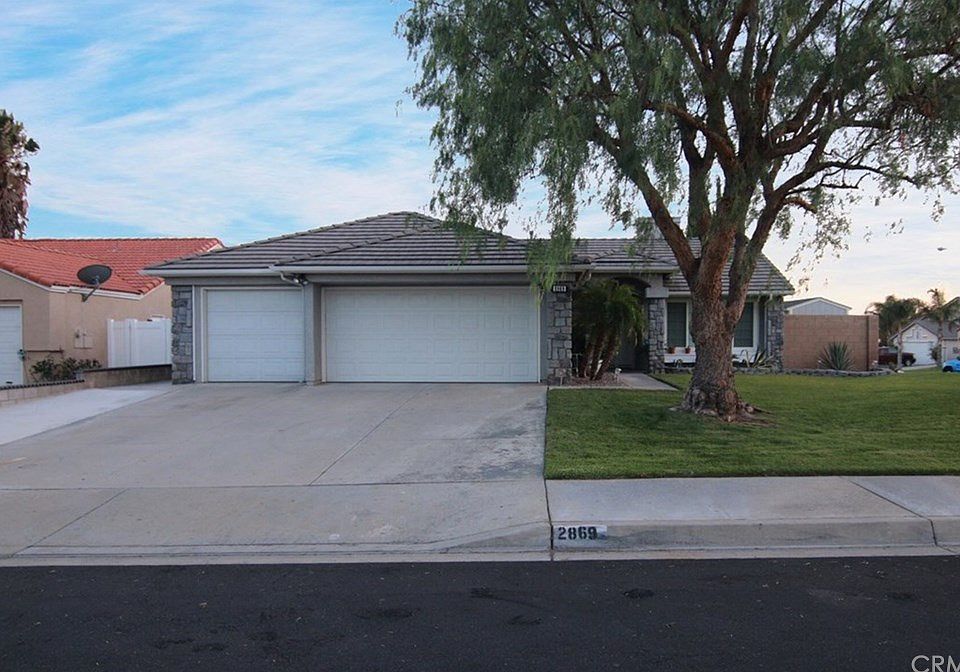 1st image of 2869 W Plaza Serena Dr
