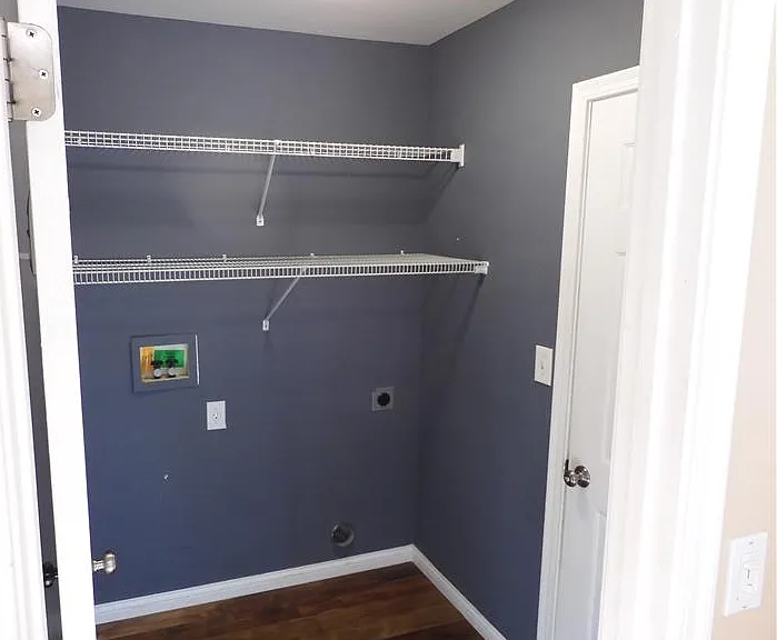 3025 Wolf Creek Way — Photo 13
