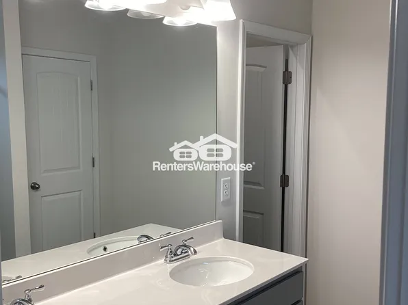 1132 Chastain Dr, Buford, GA 30518