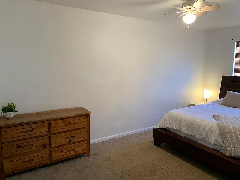 221 W Harmony Dr — Photo 12