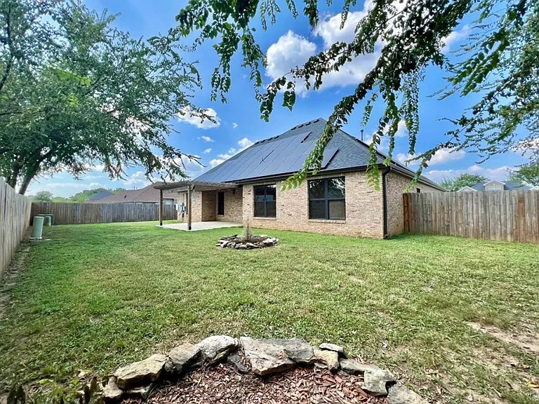11890 Club House Pkwy — Photo 12