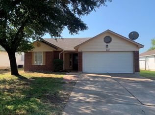 210 Evergreen Cir, Georgetown, TX 78626