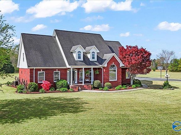 3rd image of 131 County Road 382