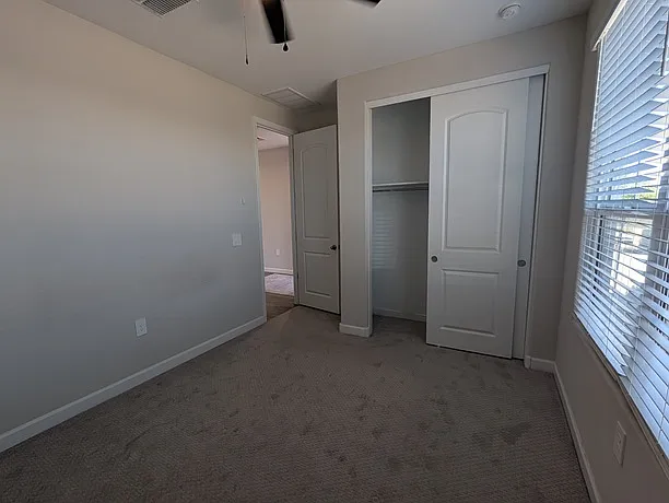 4 bed, 2228 sqft, $2,200 — Photo 3