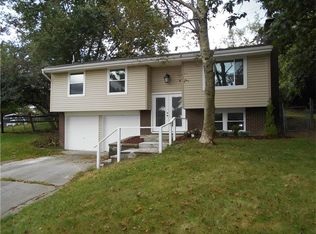 480 Oaklawn Dr, Pittsburgh, PA