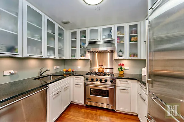 Rented by Halstead Real Estate | media 17