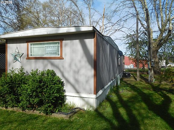 5th image of 53752 Appleton Rd Unit 17