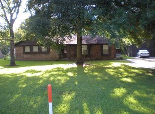 22045 Britt Oaks Dr, Alvin, TX 77511