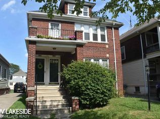 1338-1340 Lakepointe St, Grosse Pointe, MI 48230