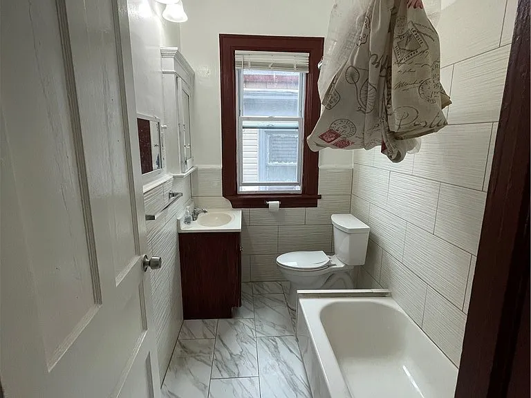 298 Winslow Ave #2 — Photo 16