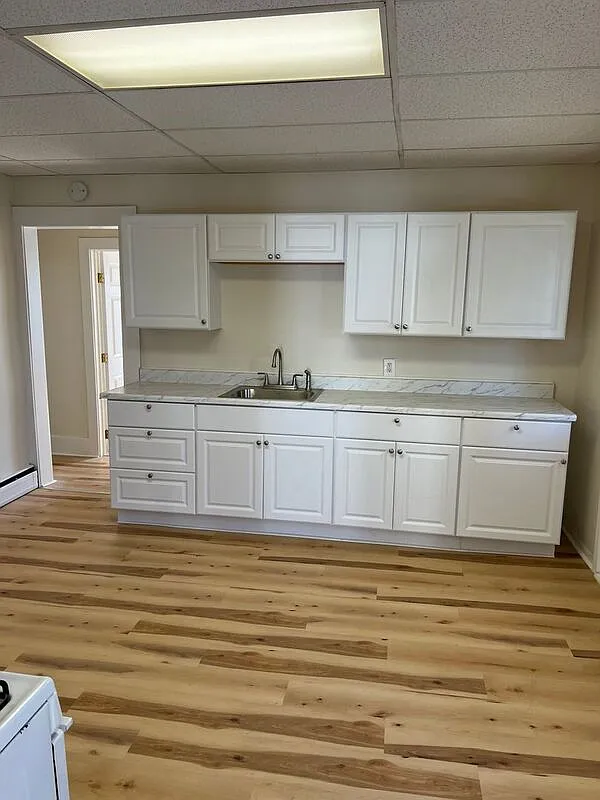 Building Photo - 3 Charles St #1R