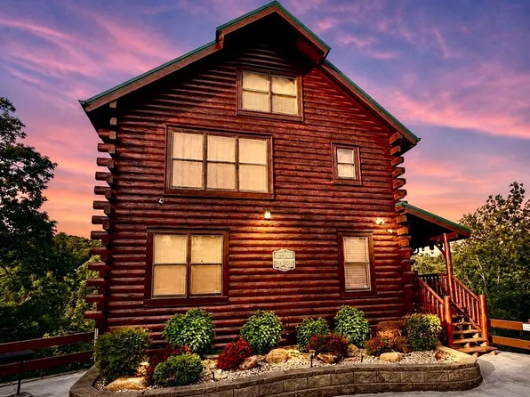 2869 White Oak Ridge Ln, Sevierville, TN 37862