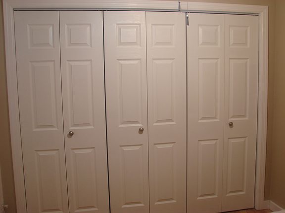 4th image of 8235 Langdale St