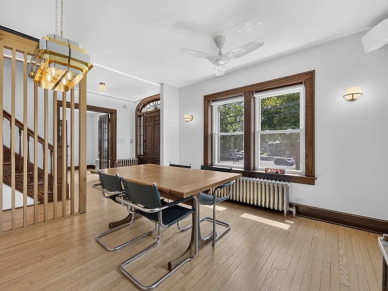 36 W Center St — Photo 16