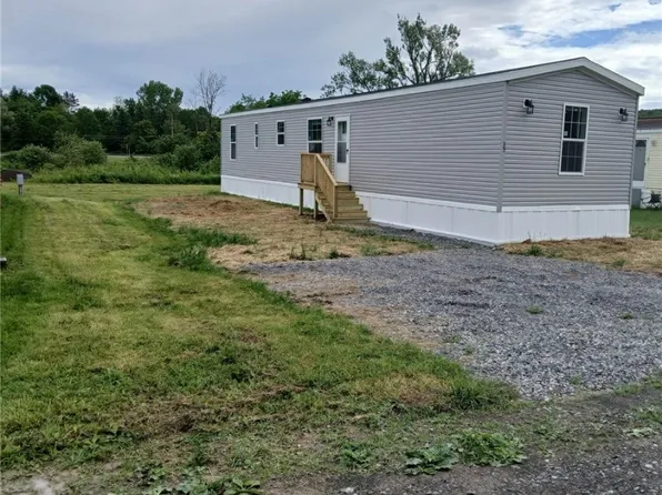 35 Renzo Dr #35, Bridgewater, NY 13318