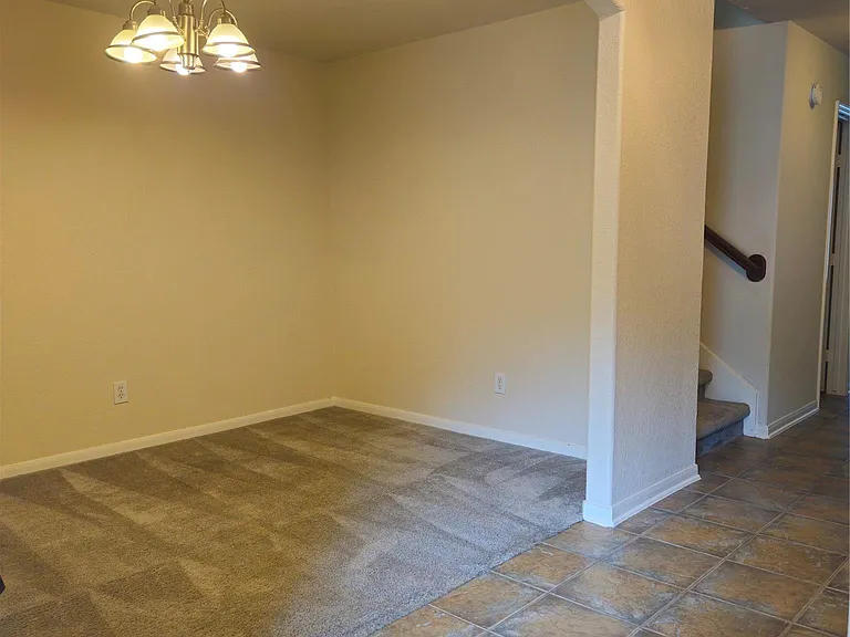 42 Drifting Shadows Cir — Photo 2
