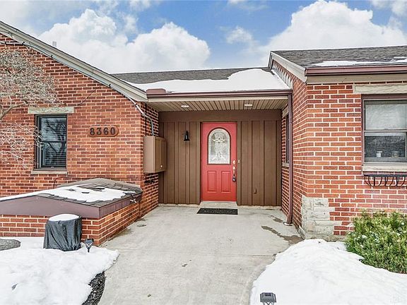 3rd image of 8360 Frederick Pike