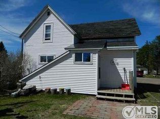 51 E Anthony Ave, Gwinn, MI 49841