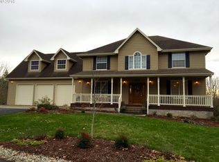 112 David Dean Dr, Kalama, WA 98625