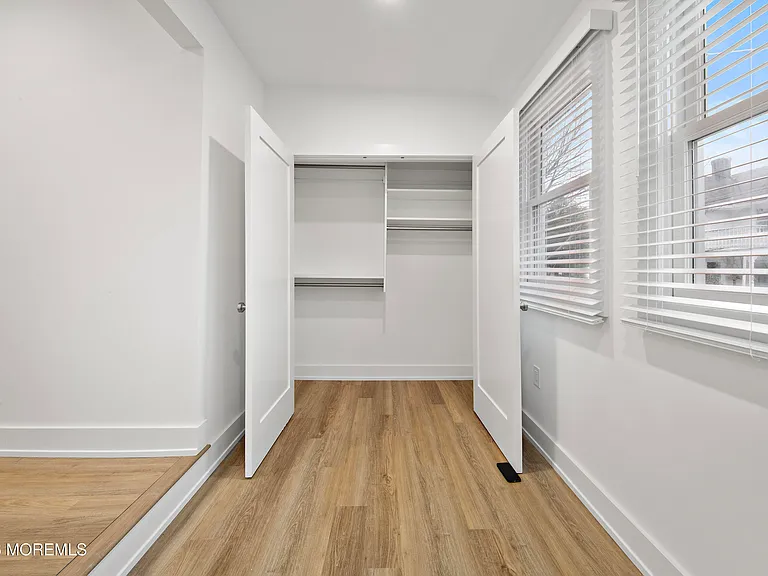 427 Hoyt St — Photo 25