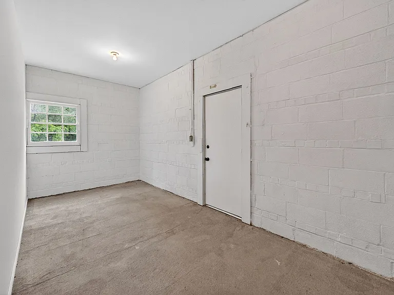 11523 Vale Rd — Photo 20