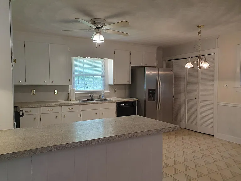 1110 Compass Creek Dr — Photo 15