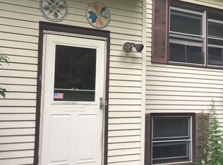 11 Pocket Rd, Beacon, NY 12508