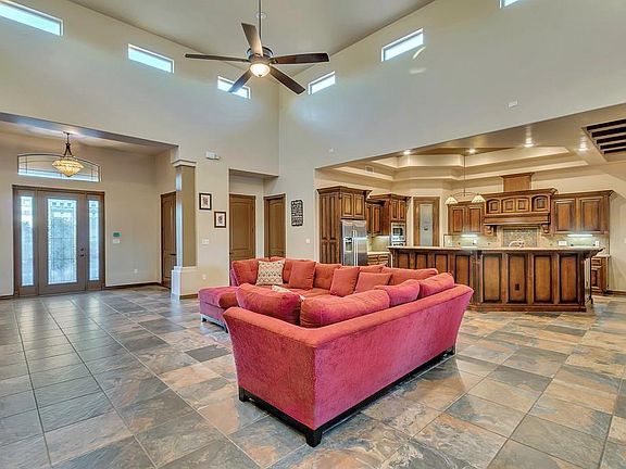 5th image of 14221 Hunter Creek Dr