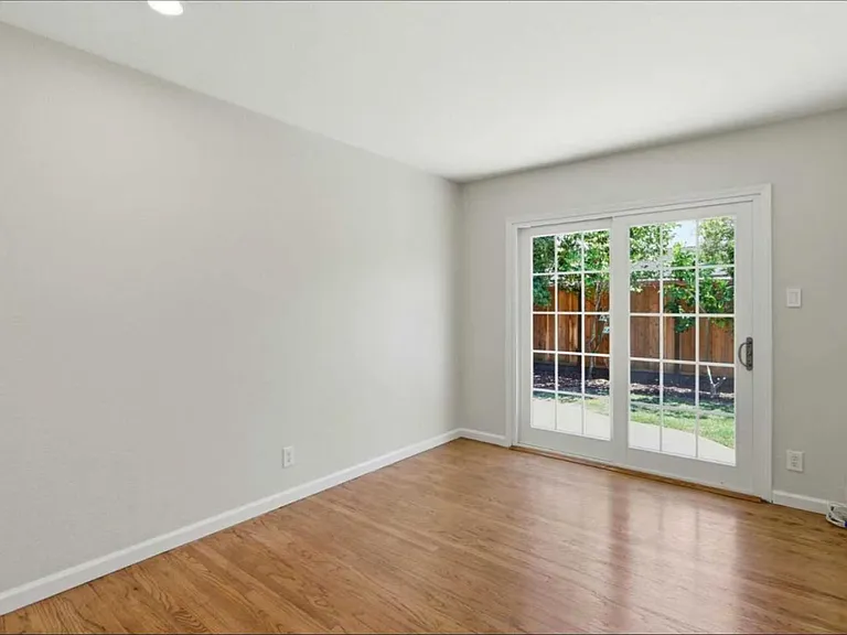 3048 Alexander Ave — Photo 7