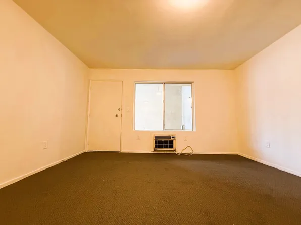 9128 Palm St #13, Bellflower, CA 90706