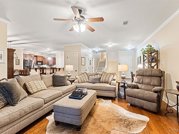 2nd image of 19 Whitewater Way