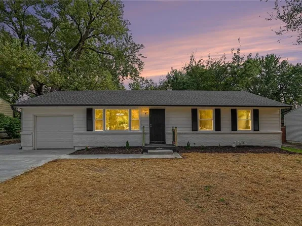 8507 Kentucky Ave, Raytown, MO 64138