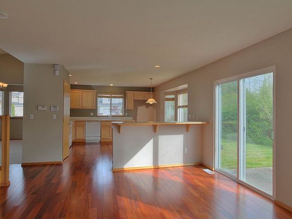 4th image of 13417 43rd Ave SE