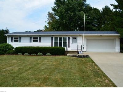 909 Kertesz Rd, Clinton, OH, 44216