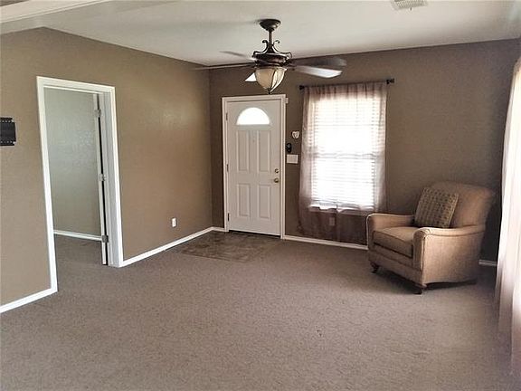 5th image of 303 Ballentine St