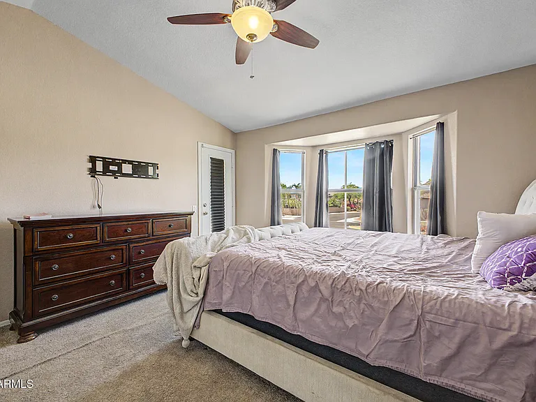 4518 E Rowel Rd — Photo 20