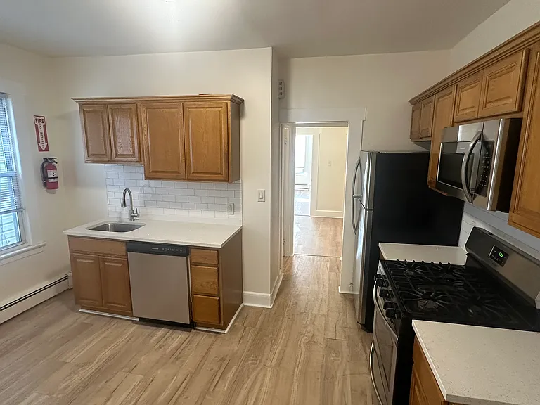 398 Bradford St #1 — Photo 16