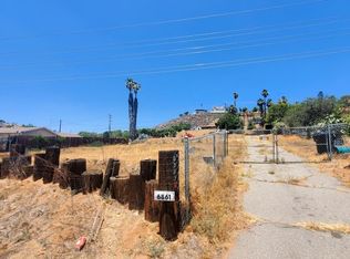 6861 Skyview Rd, Riverside, CA 92509