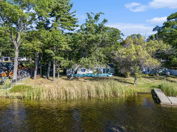 289 McNitt Rd, Manistee, MI 49660