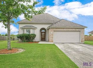 6104 Majestic Ln, Sorrento, LA 70778