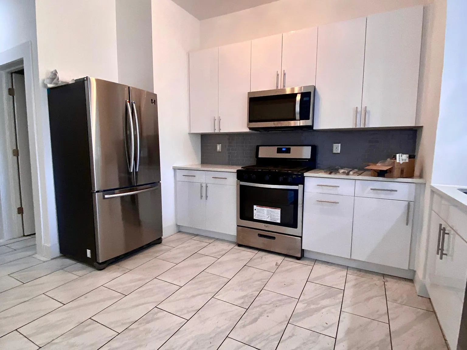 1120 Sidney St — Photo 1