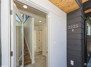 2225 1st Ave W #B, Seattle, WA 98119
