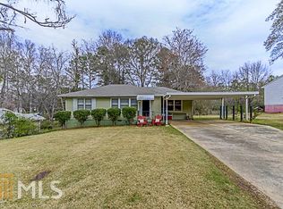 4 Maple Dr, Newnan, GA 30263