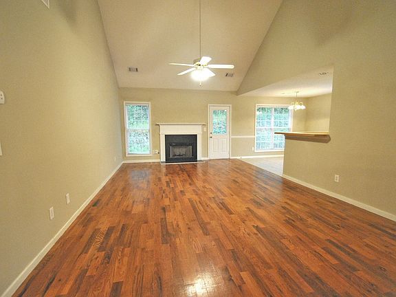 3rd image of 1771 Emerald Dr