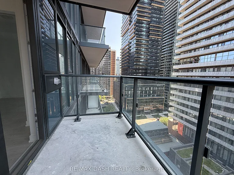 628 Church St #903 — Photo 20