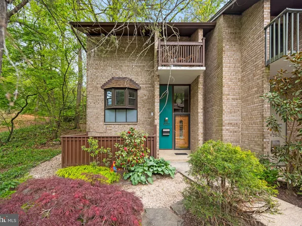 9255 Three Oaks Dr, Silver Spring, MD 20901