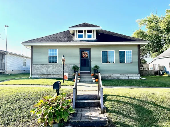 1634 22nd St, Bedford, IN 47421