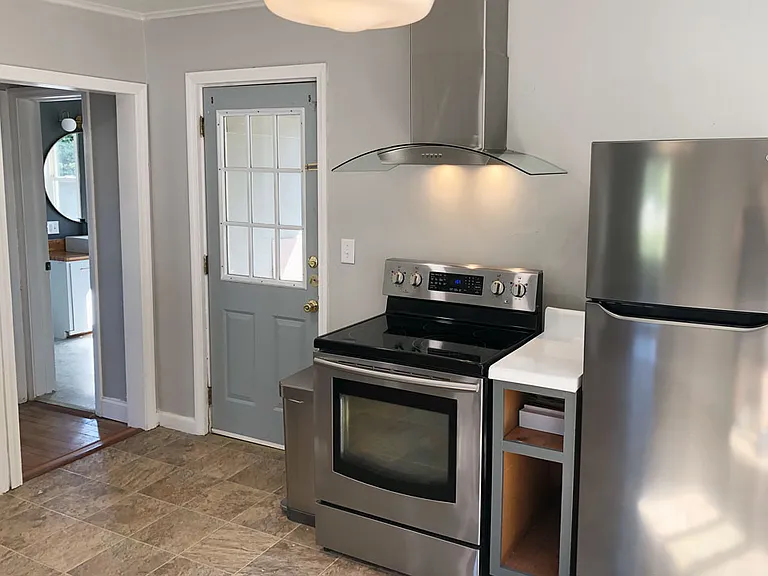 22 Pleasant St #A — Photo 6
