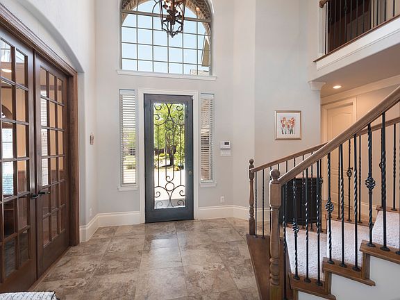 4th image of 2816 Spring Oaks Dr